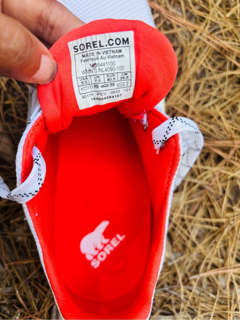 Sorel Out N About III PlusWhite Waterproof Women’s Sneakers size 9.5 - Picture 9 of 11